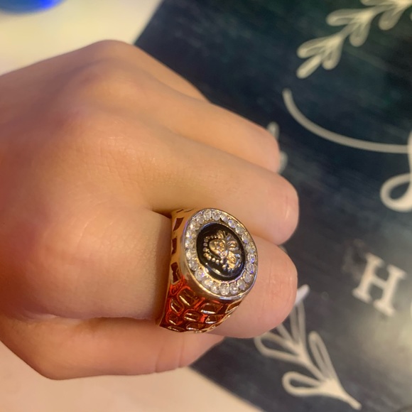 Ring size 7 - Picture 2 of 3